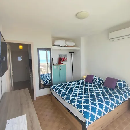 29, Heliopolis O Au Village Naturiste Daire *